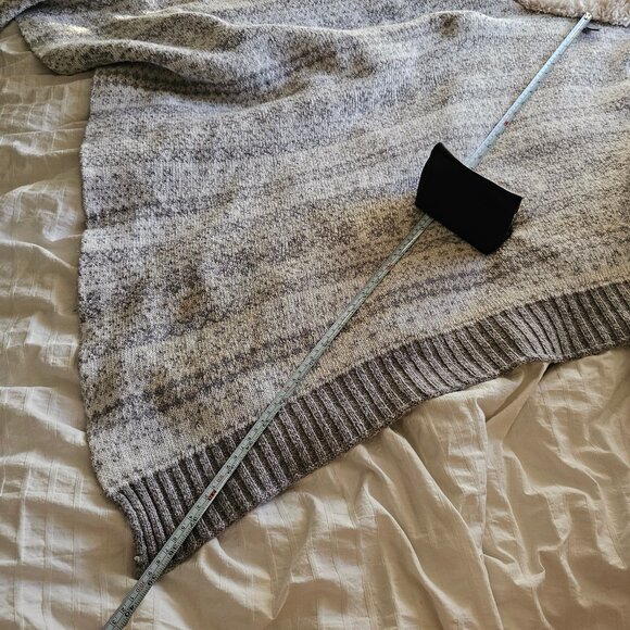 Aerie Hooded Sweater Shawl/Cape - Grey/White - One Size - Picture 9 of 9